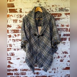 NWT Altare Poncho Sweater